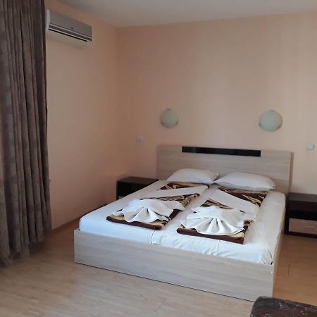 Guest House Lazur Obzor Exterior foto
