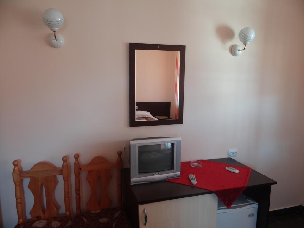 Guest House Lazur Obzor Habitación foto